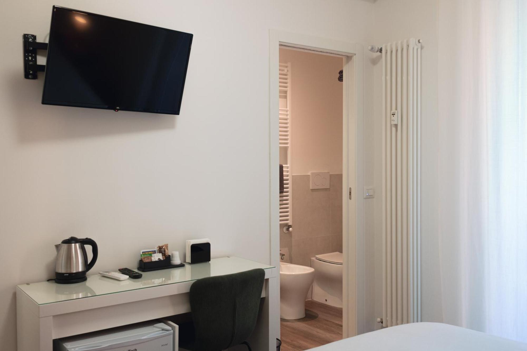 Vikos Lodge Bologna Ngoại thất bức ảnh